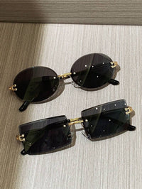 Hitam_3