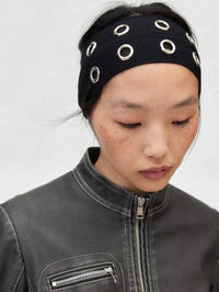 Hitam