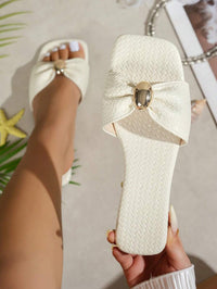 Beige_1