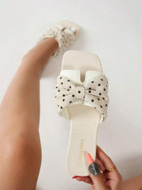 Beige_1